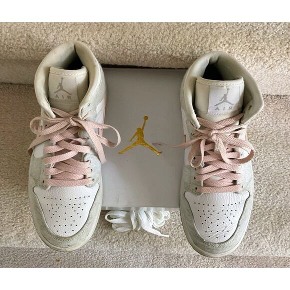 Nike Air Jordan 1 Mid SE Lt Iron Ore DN4045-001 Women Sz 7.5 Orig.Box Authentic - Picture 2 of 16